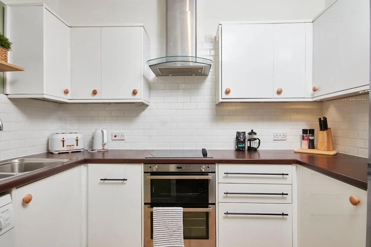 Holiday home Wonderful Apartment In Bath With Garden - Sleeps 8 United Kingdom