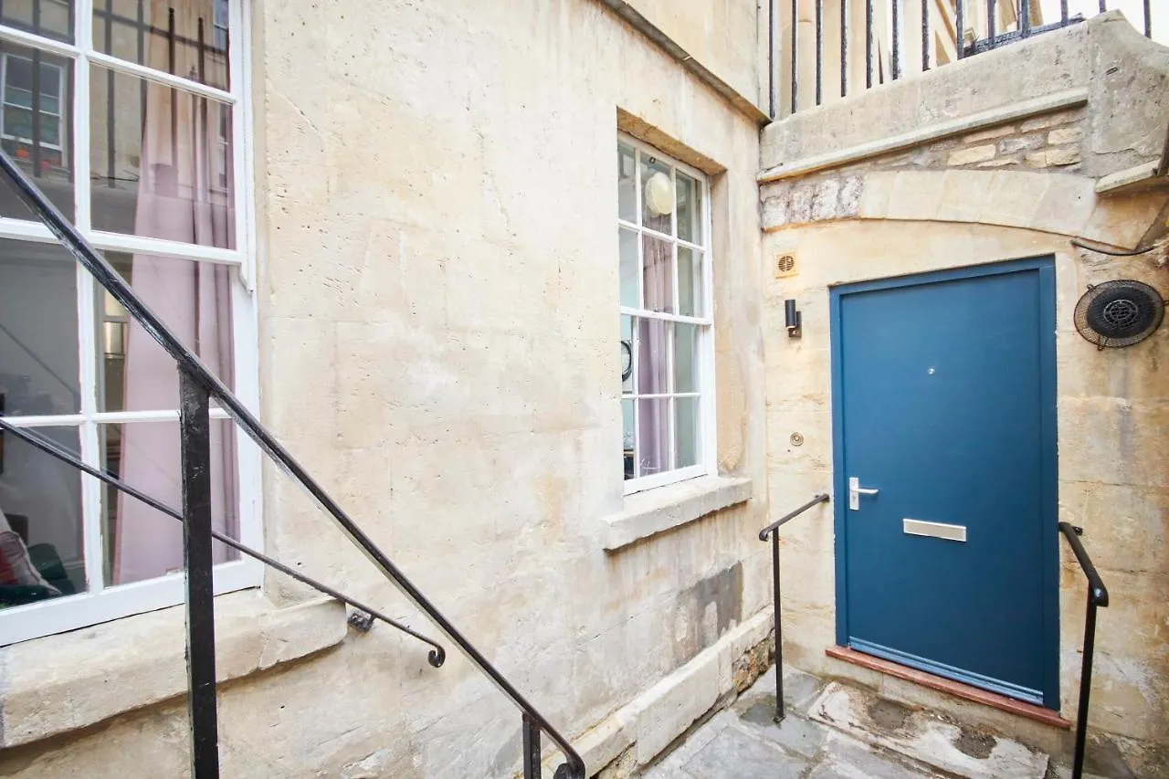 Wonderful Apartment In Bath With Garden - Sleeps 8 United Kingdom