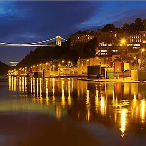 Beautiful Large Victorian Waterfront House , Bristol United Kingdom